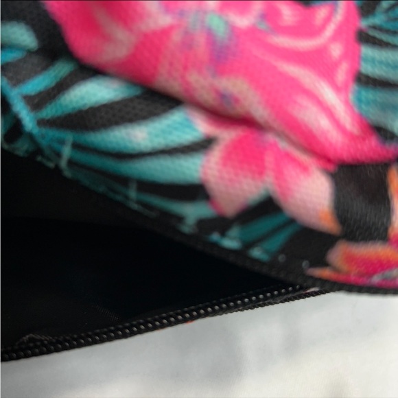 Hurley Floral Print Cosmetic Bag - Picture 10 of 13